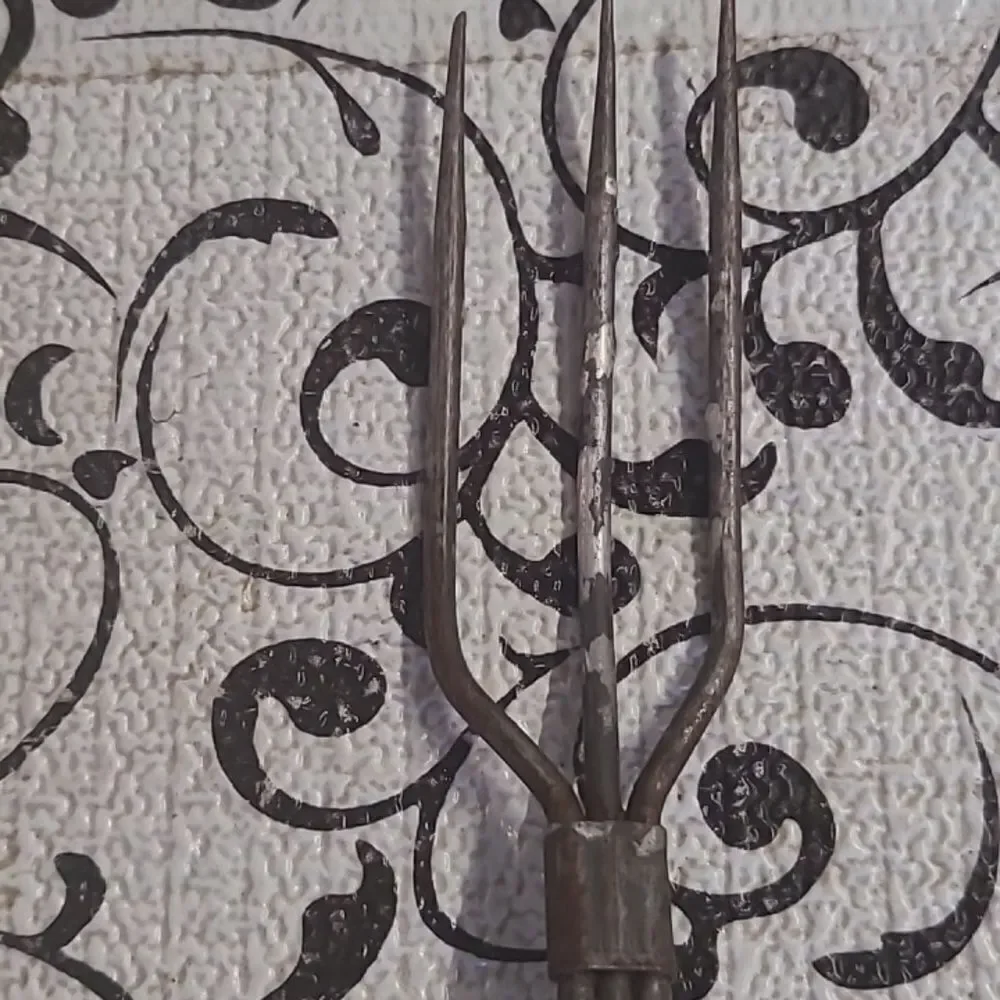 Vintage Three Prong Toasting Fork